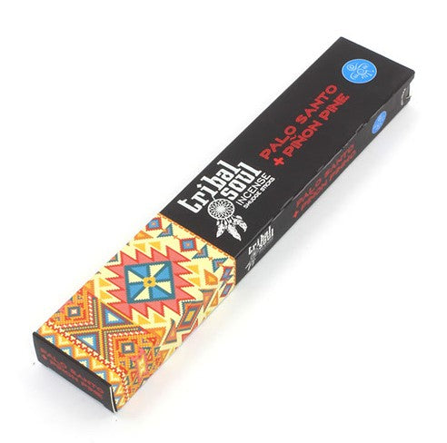 Immerse your sacred space in the grounding aroma of Tribal Soul Palo Santo + Piñon Pine Incense. Crafted for spiritual rituals, energy cleansing, and deep relaxation, this incense blend harmonizes two sacred woods:
Palo Santo, known as “Holy Wood,” releases a sweet, citrusy aroma with hints of mint and frankincense, ideal for purifying and uplifting energy.
Piñon Pine, traditionally used by Native American tribes, offers a warm, earthy, and slightly resinous scent that soothes the spirit and invites deep