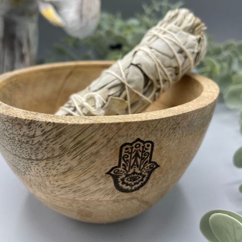 Wooden Smudge and Ritual Offerings Bowl – Hamsa Design (11x7cm)
