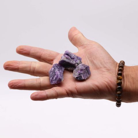 Invite serenity into your sacred space with our Amethyst Raw Crystals – a divine ally for clarity, peace, and spiritual protection. Each piece is a natural, untouched gift from Gaia herself, imbued with high-vibrational energy that soothes the soul and quiets the mind.
💜 Calming Energy: Amethyst is the crystal healer’s go-to for emotional balance and stress relief. Its gentle yet powerful energy calms anxiety, aids restful sleep, and enhances spiritual awareness.
🌿 Raw & Natural Beauty: These h