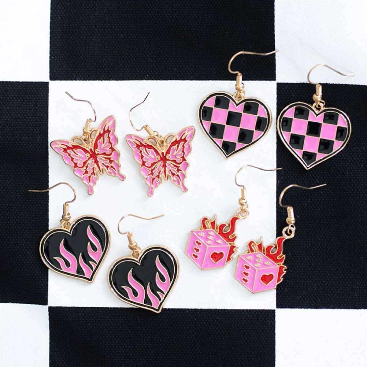 Burning Heart Earrings – Pink & Black Flame Y2K Gothic Jewellery