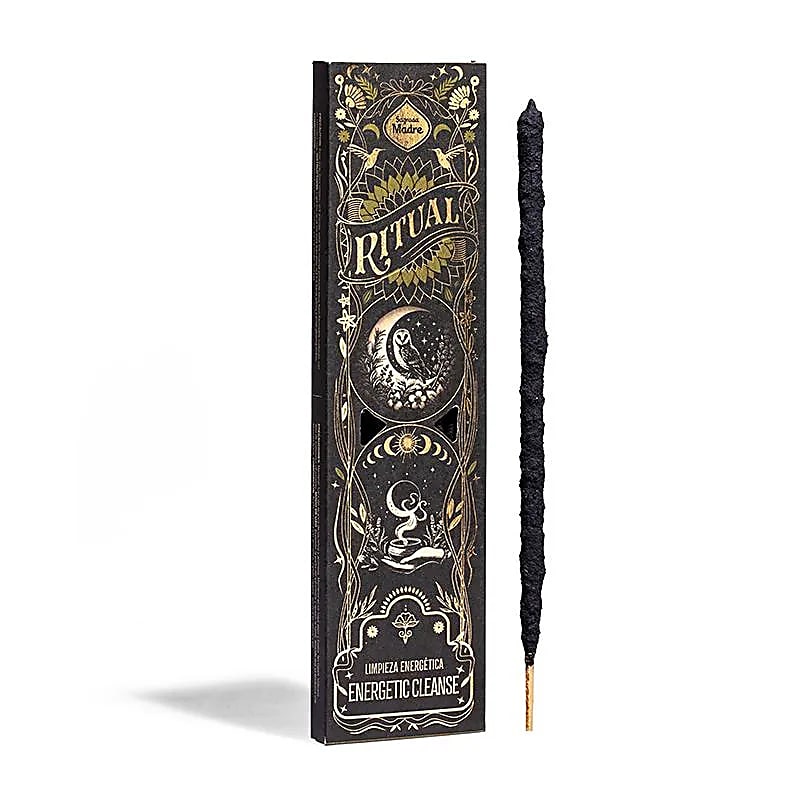 Sweep the unseen and stir the sacred with the Sagrada Madre Ritual Incense – Energetic Cleaning. Handmade in Argentina by wise folk who honour the Earth, each of these six 23cm sticks is forged from aromatic oils, salt, charcoal, and a natural plant-based binder. With a burn time of nearly one hour, each stick serves as a wand of smoke to cleanse and renew.
This incense is a powerful ally for energetic clearing—whether for your body, your home, or your ritual tools. Light it with intention, then guide the