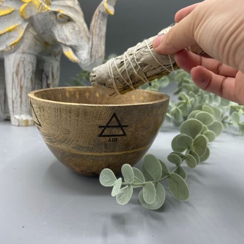 Wooden Smudge and Ritual Offerings Bowl – Four Elements Design (11x7cm)