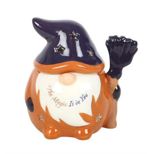 Add some whimsy to your space with this wizard gonk oil burner, perfect for creating a cosy ambience. A fun gift for those who enjoy quirky décor and magical vibes. Recommended for use with fragrance oil diluted with water. Always remove the lid whilst in use.