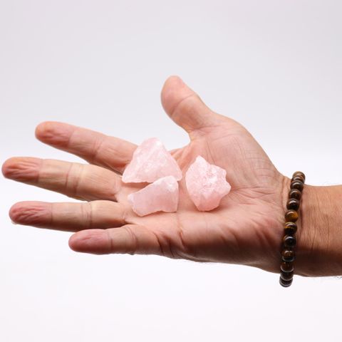 These sacred Raw Rose Quartz Crystals carry the tender frequency of universal love, resonating deeply with the heart chakra to bring emotional healing, peace, and compassion. As a crystal healer, I often turn to Rose Quartz when the heart needs mending—when grief lingers, or self-love feels distant. Each piece in this raw collection is untouched by machines, allowing the Earth’s natural energy to flow freely through its soft pink hues and rugged edges.
💗 Heart Healing Energy – Rose Quartz nurtures uncondi