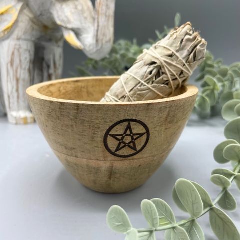 Wooden Smudge and Ritual Offerings Bowl – Pentagram Design (11x7cm)