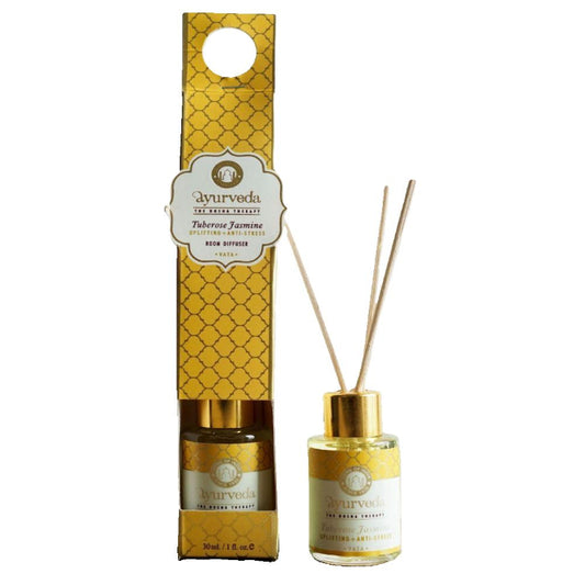 The distinctive floral scents of jasmine and tuberose are wonderfully combined to create a long lasting and uplifting fragrance.