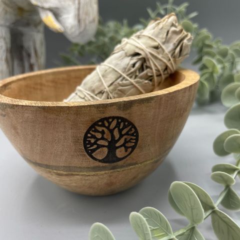 Wooden Smudge and Ritual Offerings Bowl – Tree of Life Design (11x7cm)