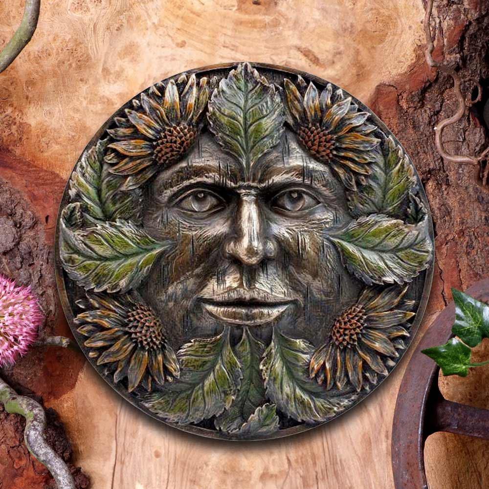 The term ‘Tree Spirit’ can cover all kinds of mystical forest dwellers, including Green Men and Tree Ents. They are ancient and wise, offering healing magic, wisdom and insight. A tree spirit is a type of nature spirit, and essentially the living soul of a tree. It has much in the way of wisdom and healing to offer those who are willing to listen and absorb.