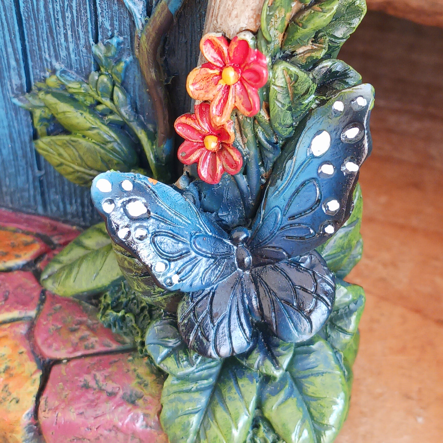 Fae’s Enchanted Welcome Fairy Door – Blue Garden Fairy Decor