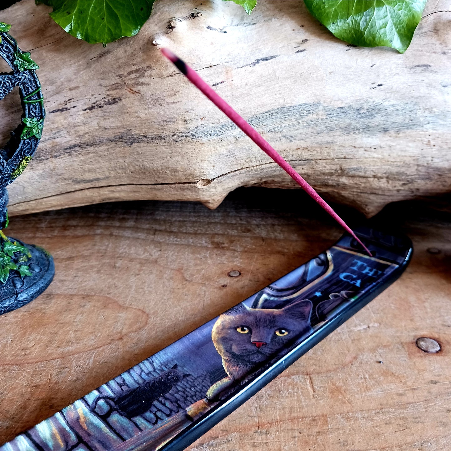 Lisa Parker Rusty Cauldron Incense Burner – Witchy Cat Decor